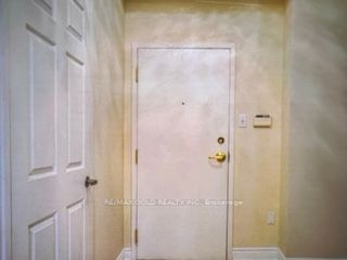 20 Cherrytree Dr, #106