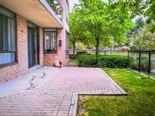 20 Cherrytree Dr, #106