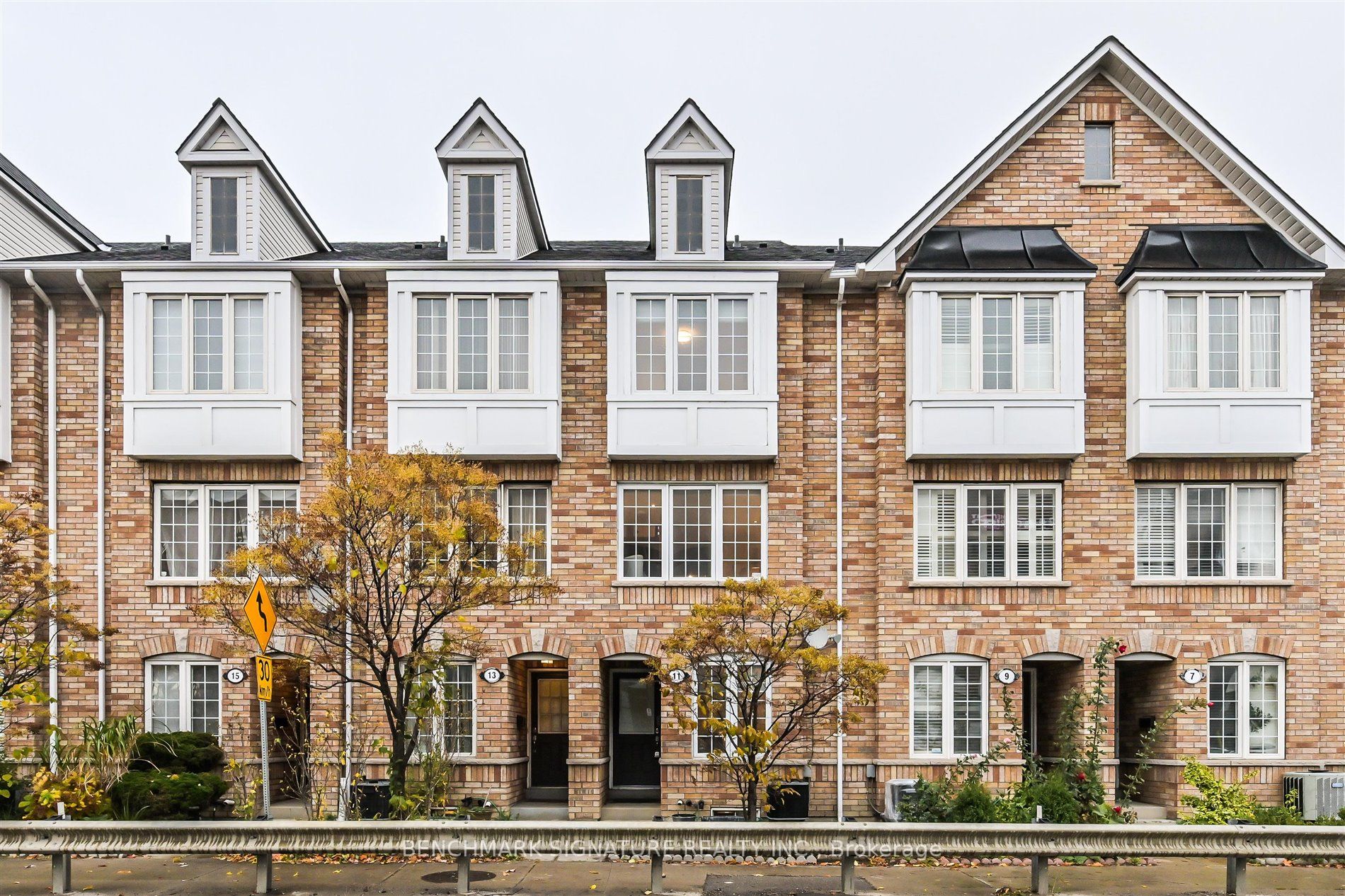 11 Weston Rd, #49