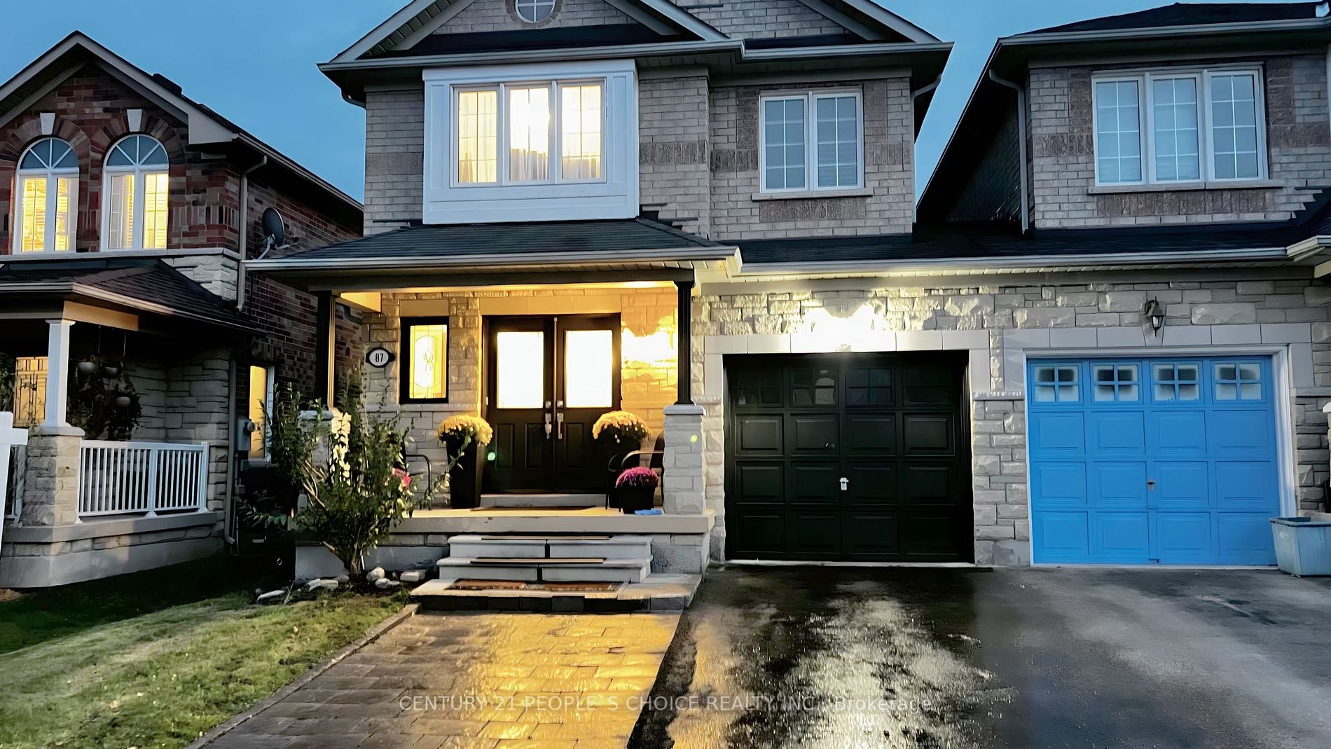 87 Mowat Cres