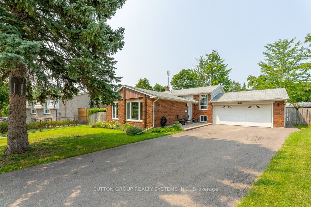 1264 Landfair Crescent