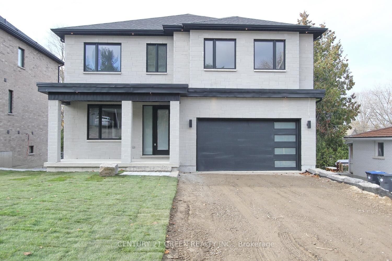 11 Marion St