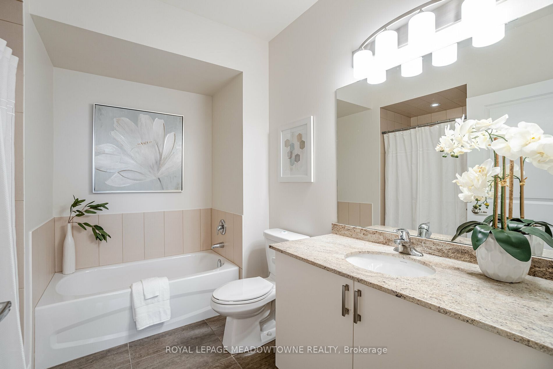 33 Whitmer St, #518