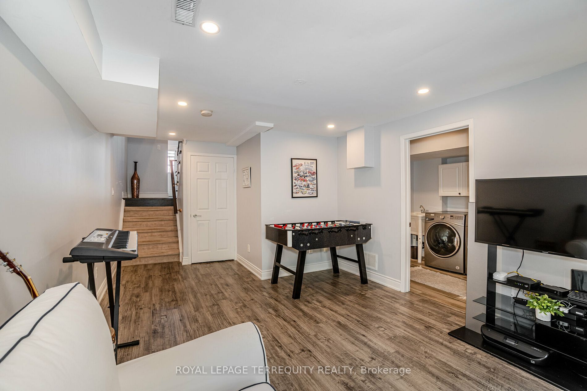 2398 Britannia Rd, #10