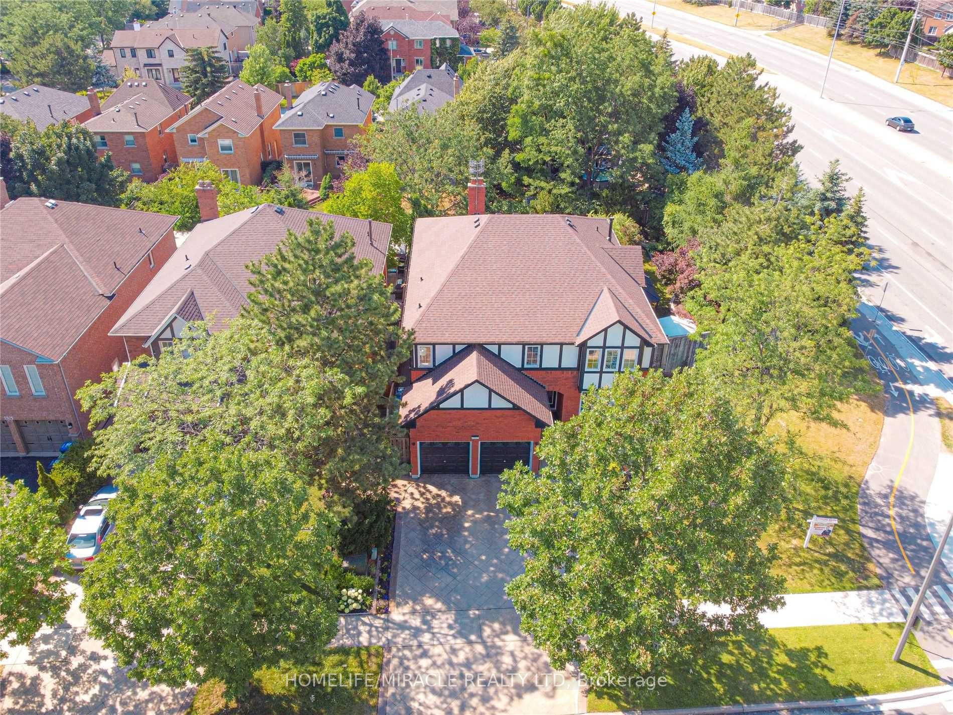 2517 Banfield Rd