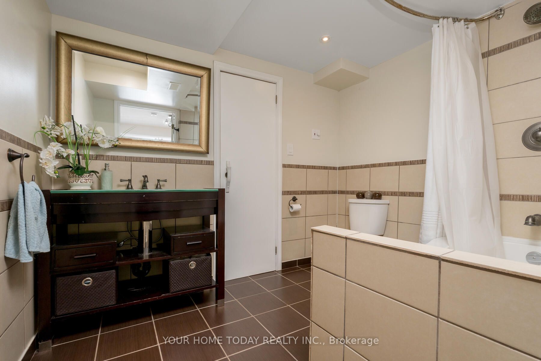 13 Stewarttown Rd