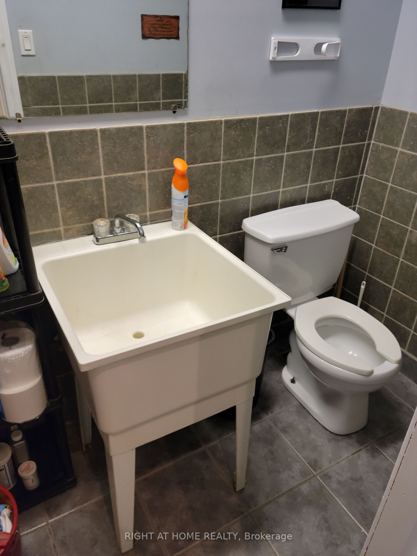 16 Falconer Dr, #6