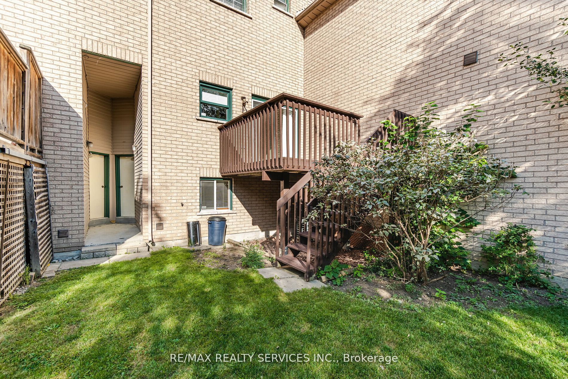 44 Provincial Place