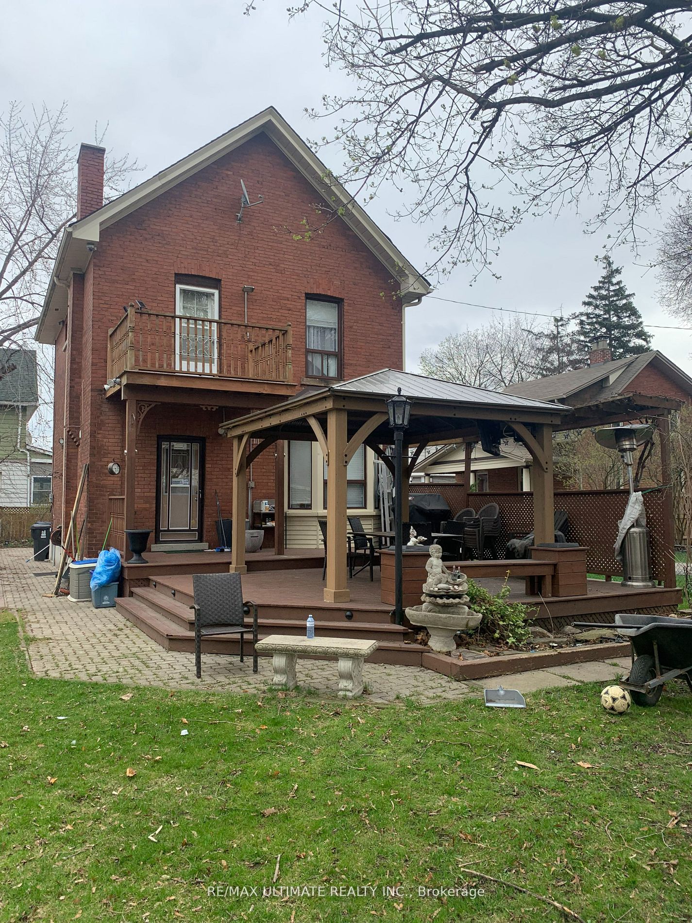 20 Victoria Ave