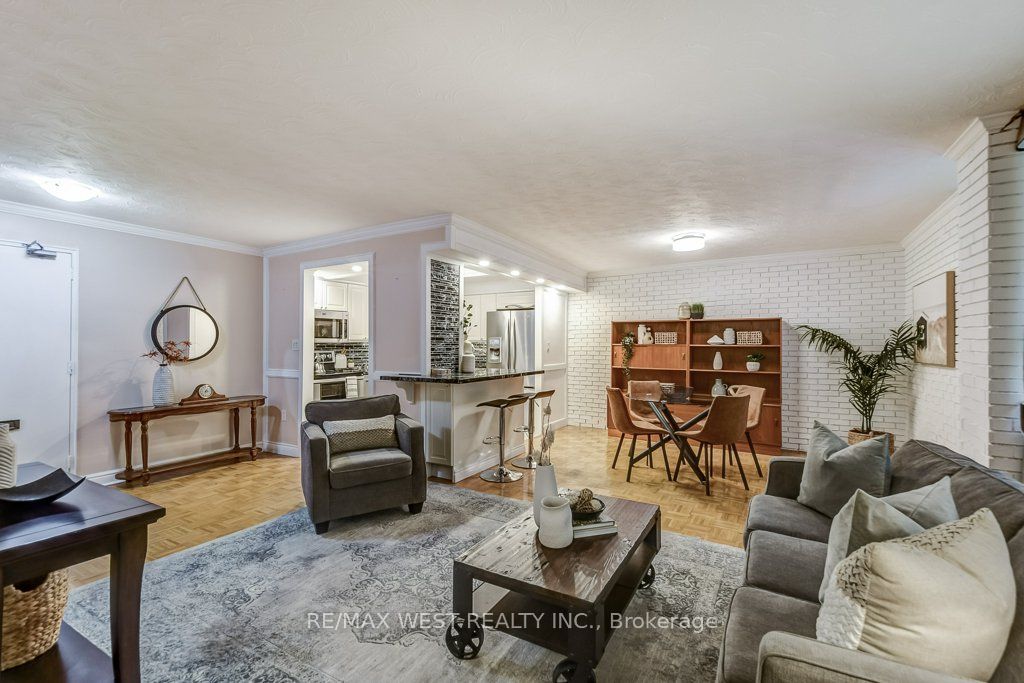 100 Coe Hill Dr, #3