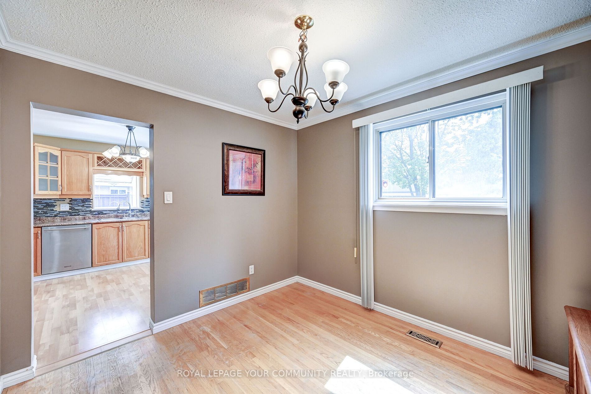 134 Fallingdale Cres
