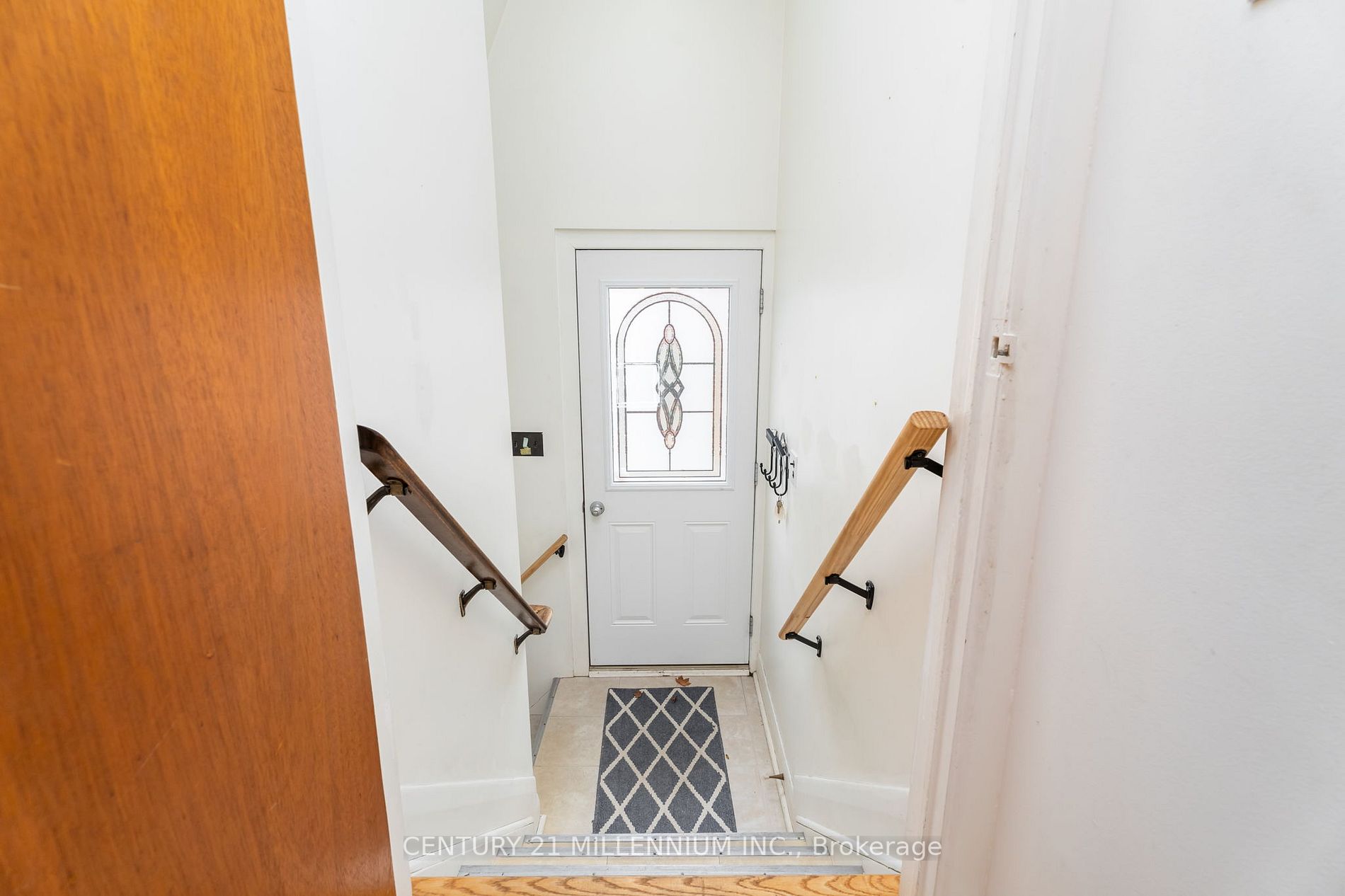 3 Sarah St