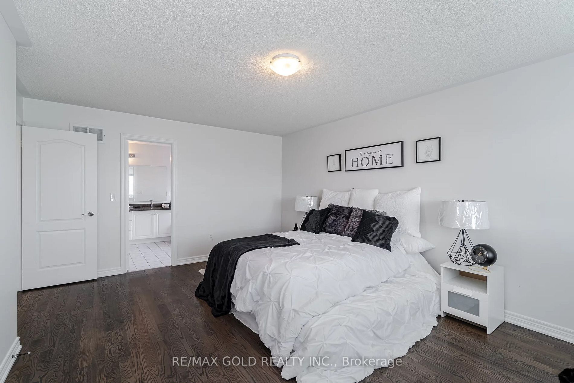 44 Gallucci Cres
