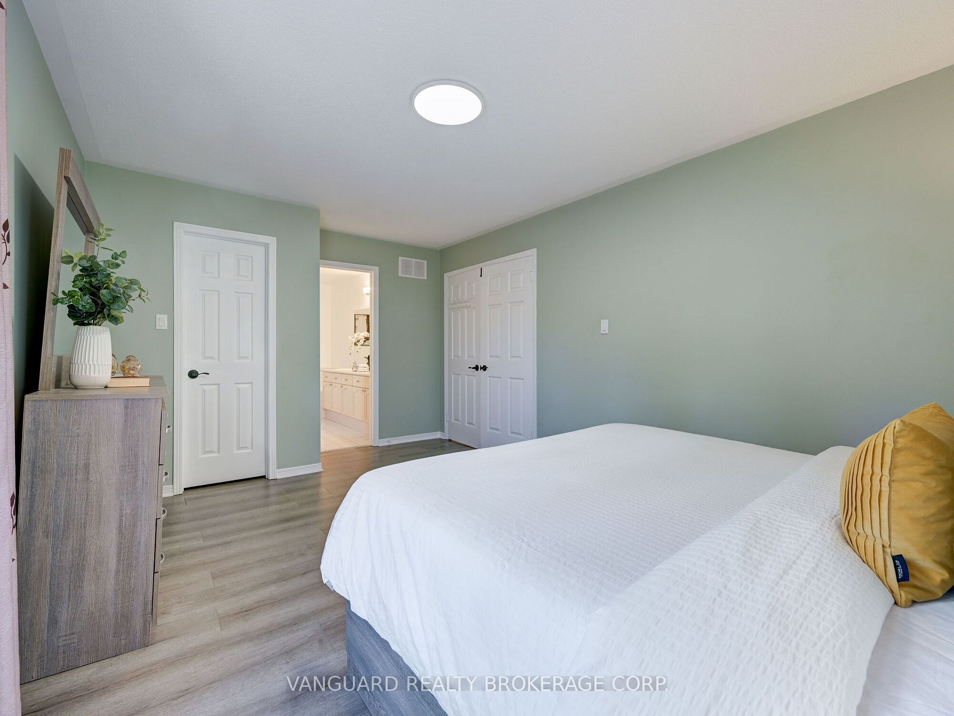 108 Taylorwood Ave