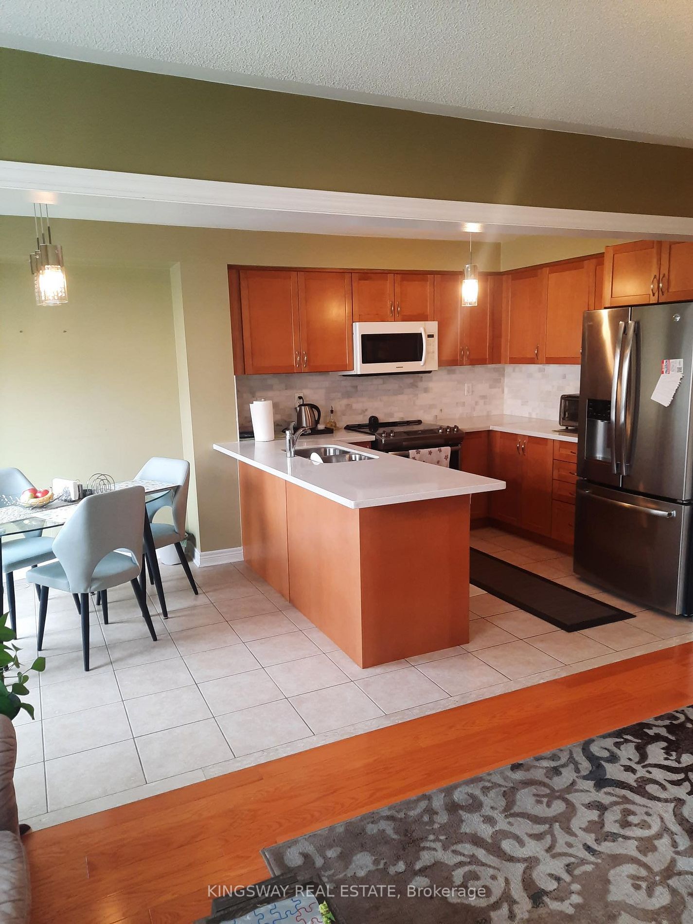 48 Ferncastle Cres