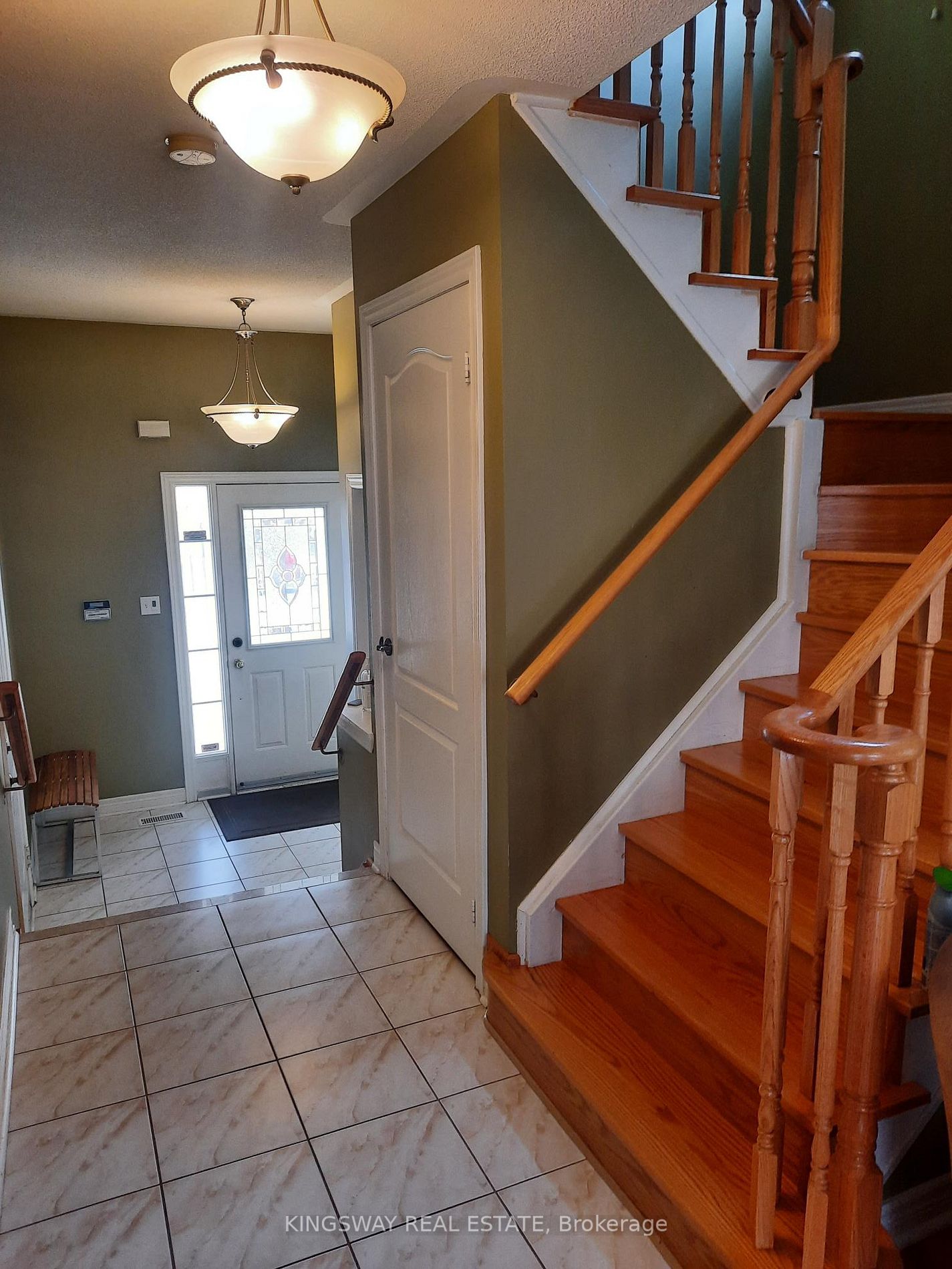 48 Ferncastle Cres