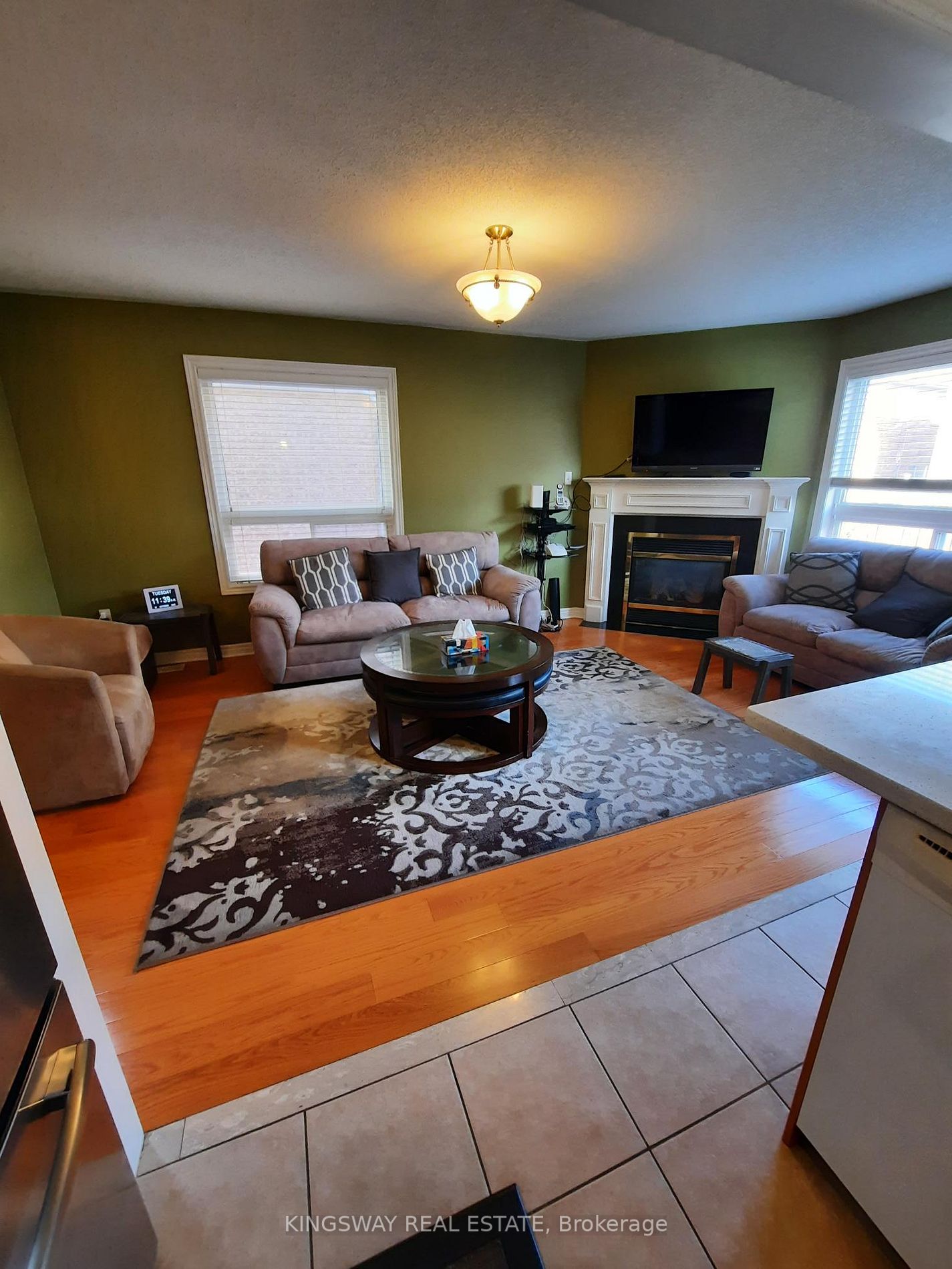48 Ferncastle Cres