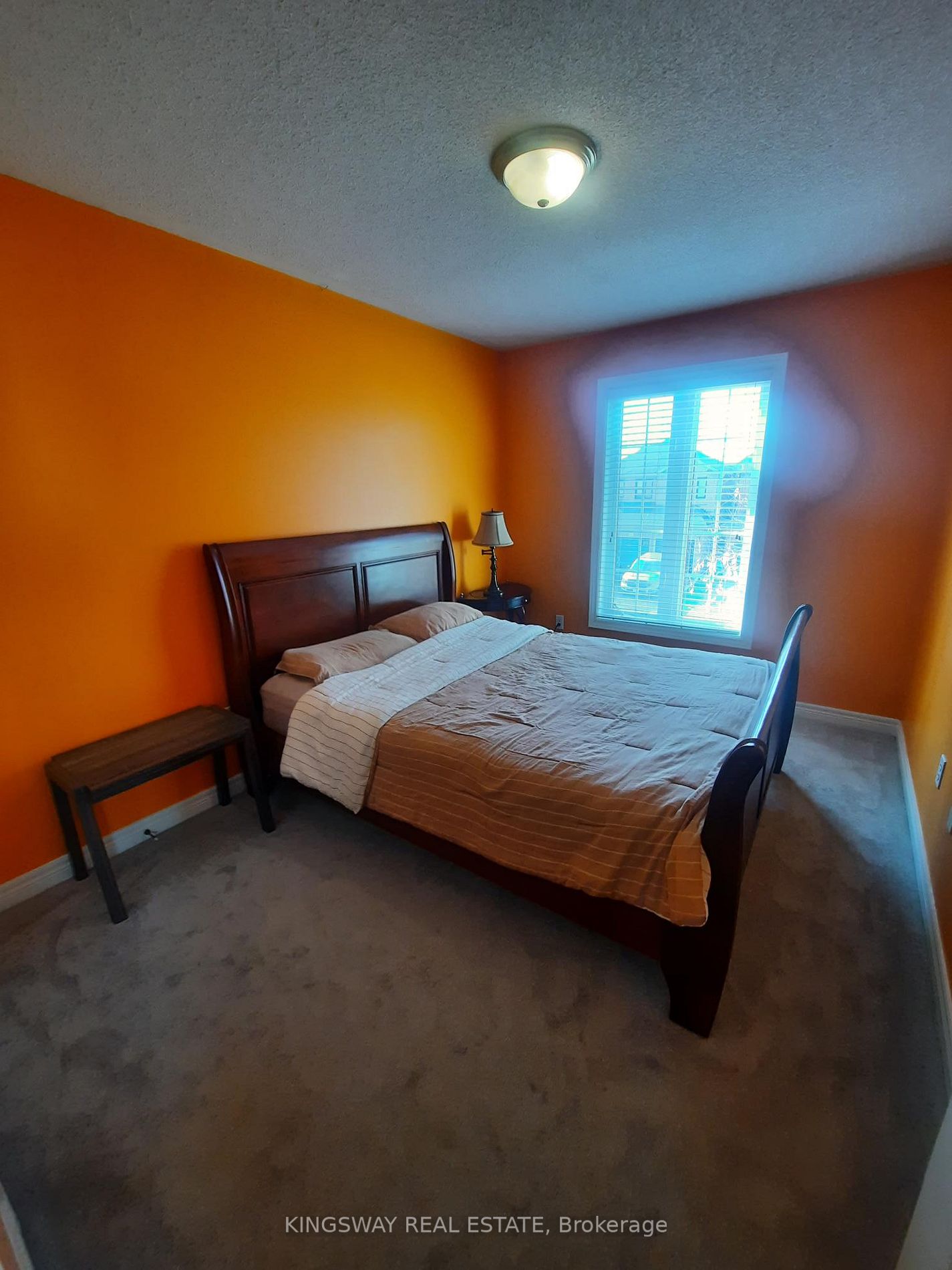 48 Ferncastle Cres