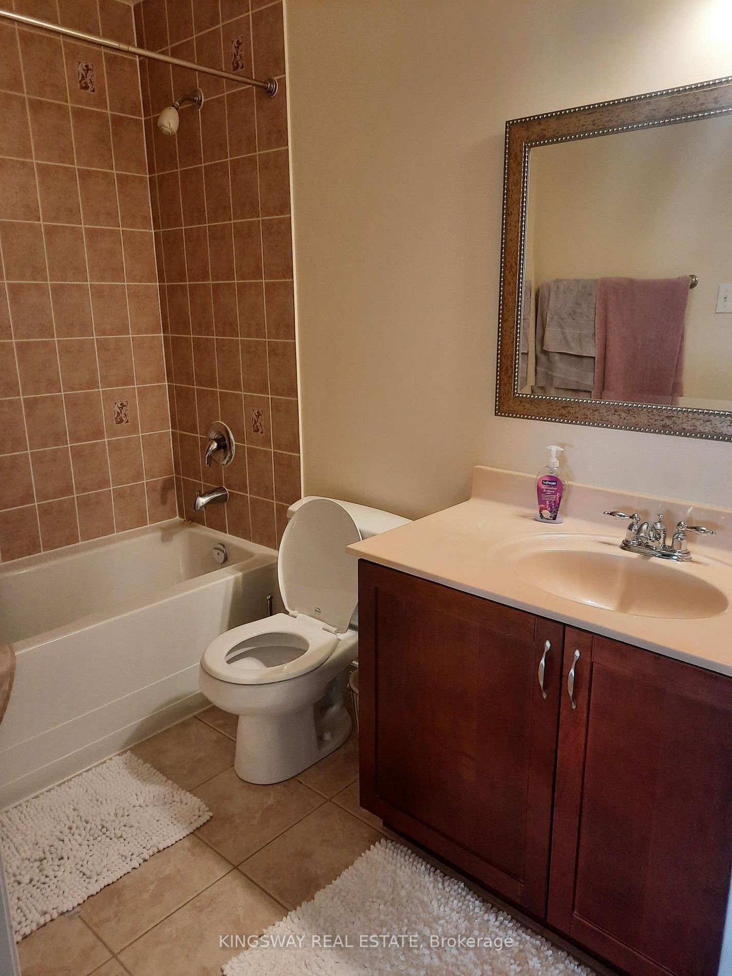 48 Ferncastle Cres