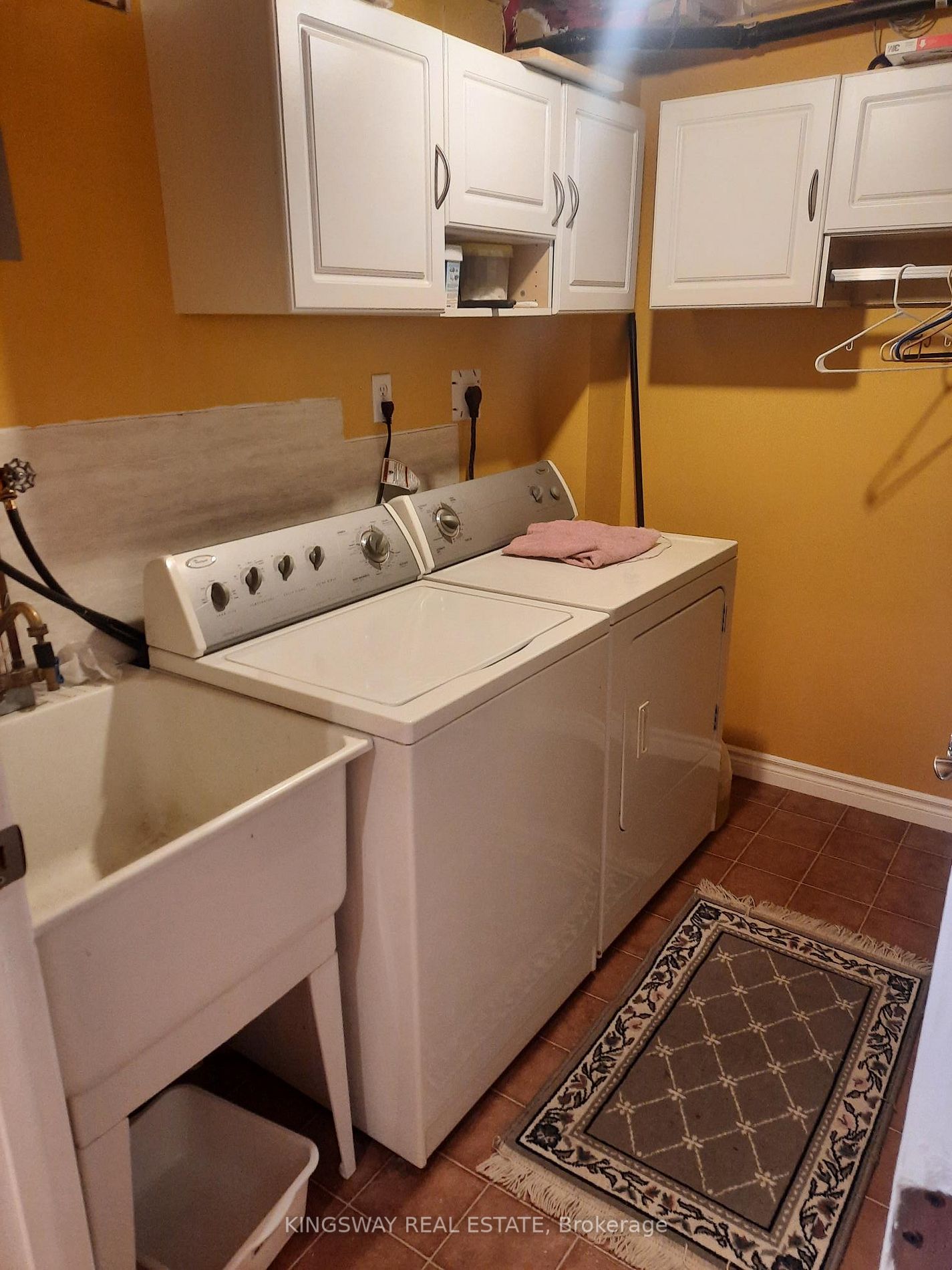 48 Ferncastle Cres