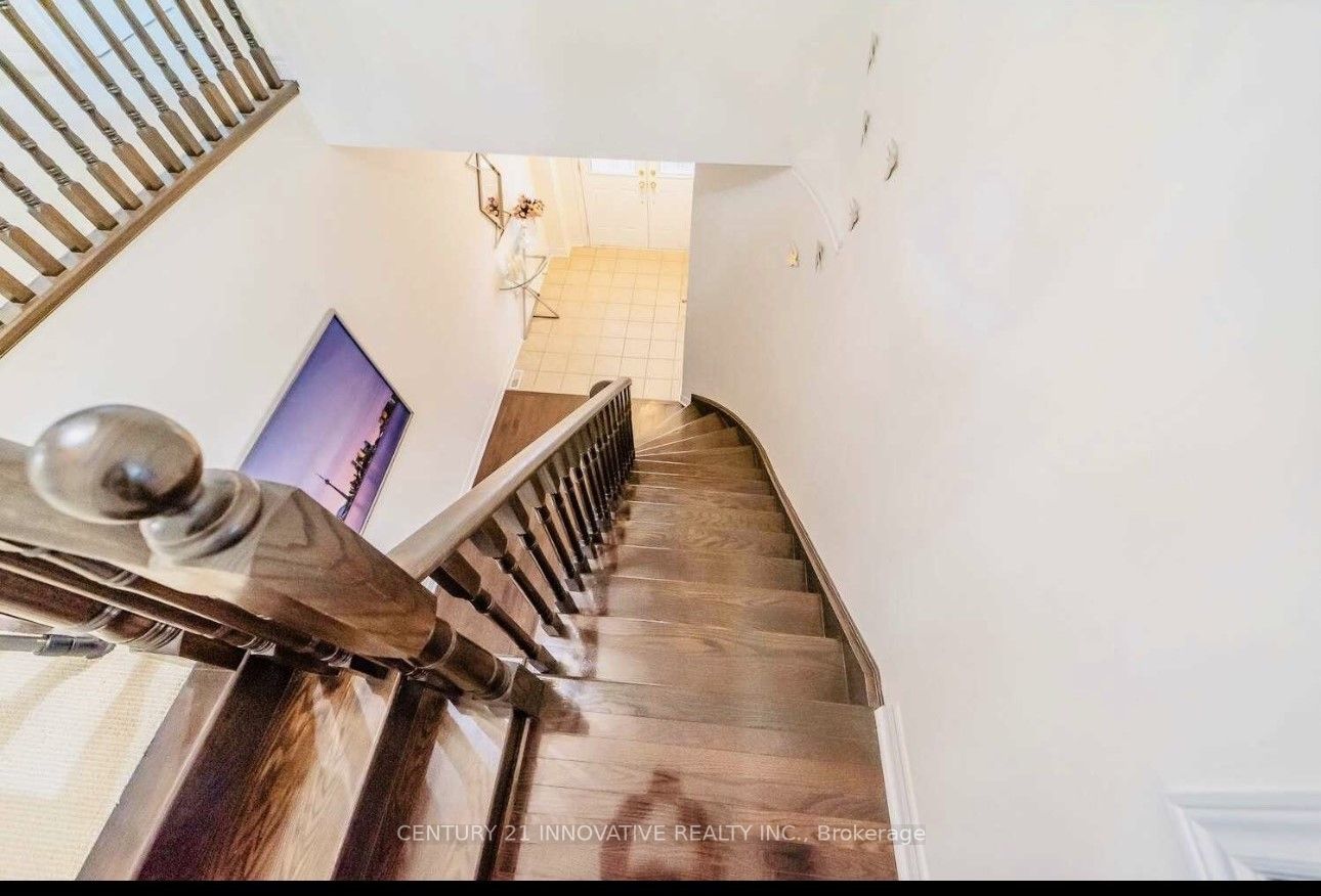 13 Fairservice Dr
