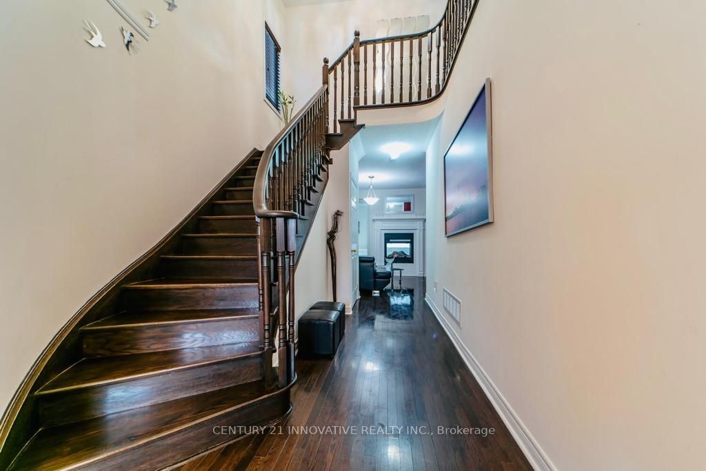 13 Fairservice Dr