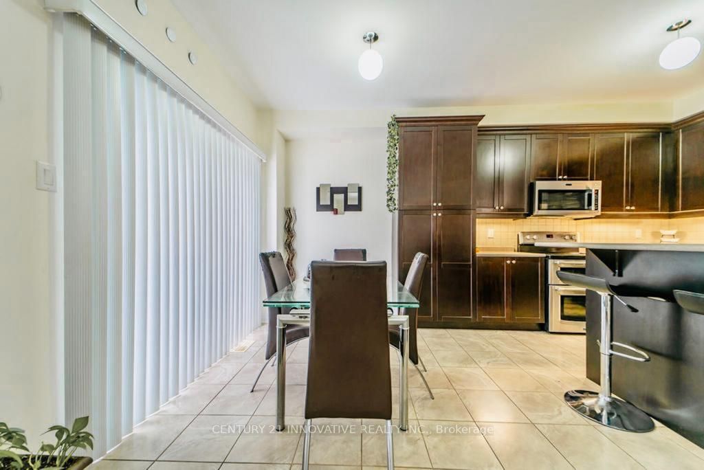 13 Fairservice Dr