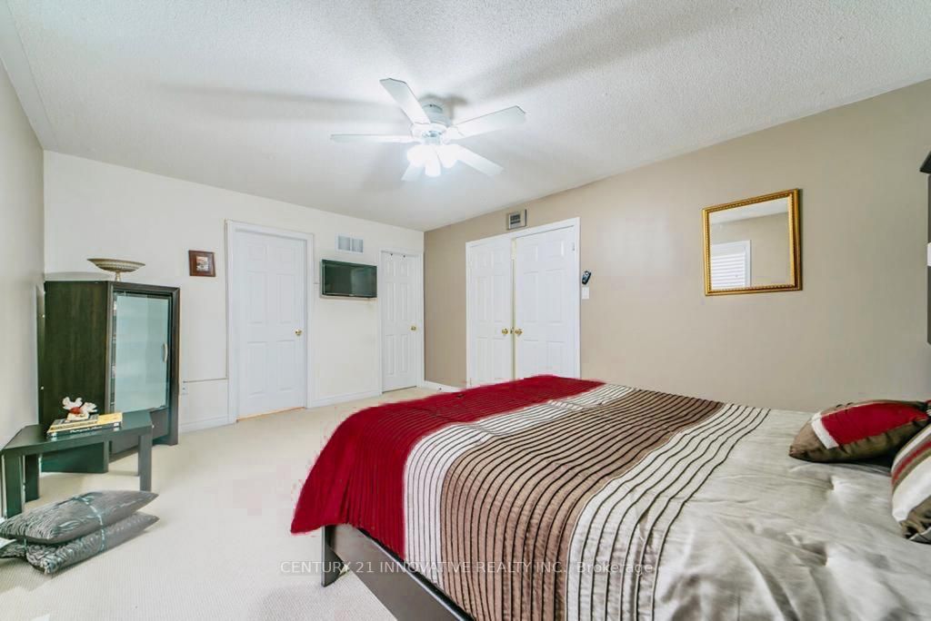 13 Fairservice Dr