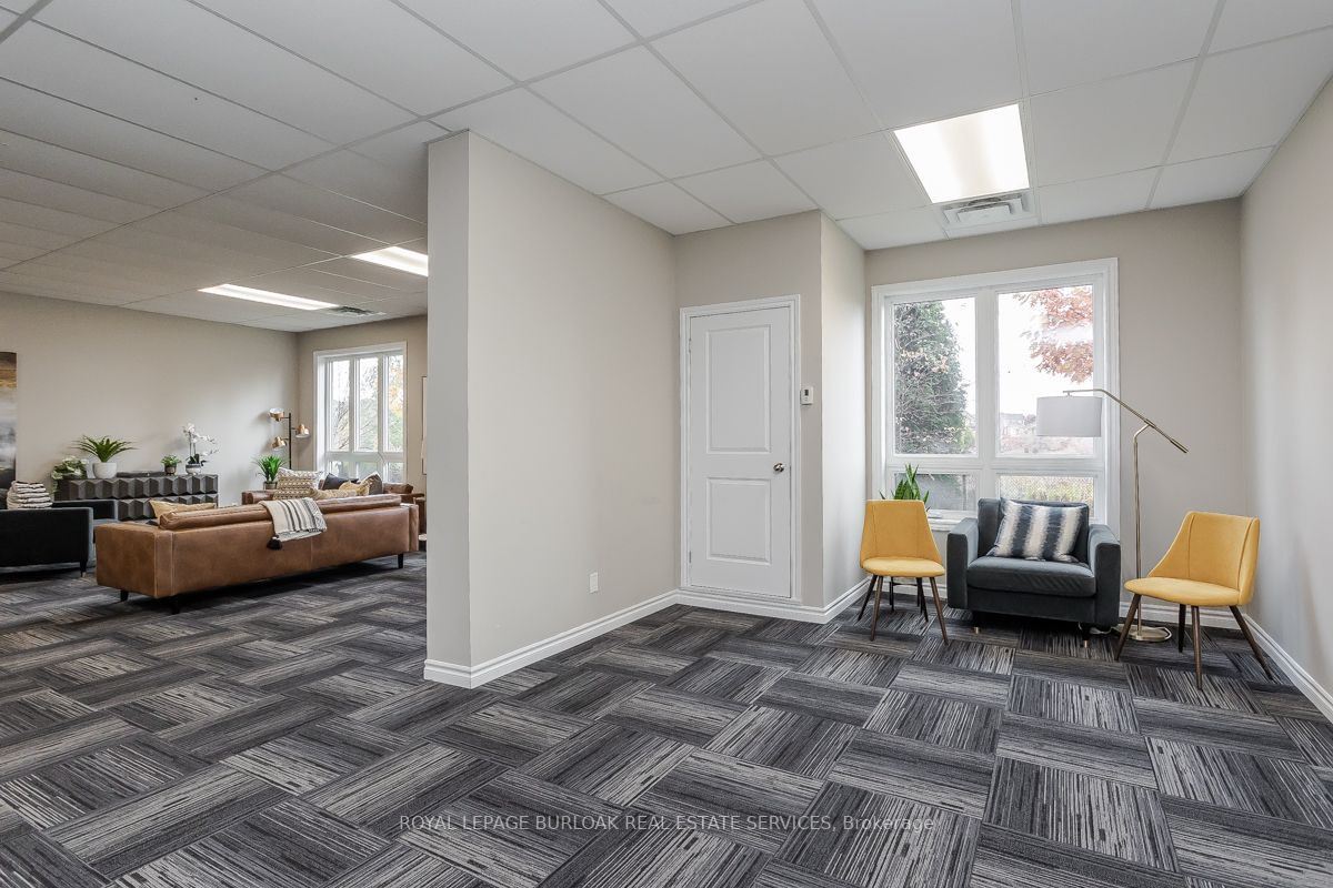 5327 Upper Middle Rd, #411