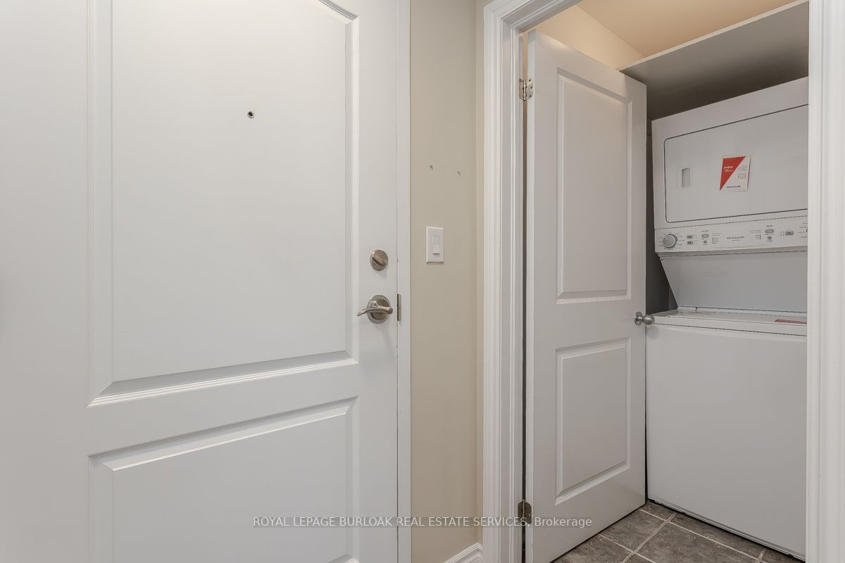 5327 Upper Middle Rd, #411