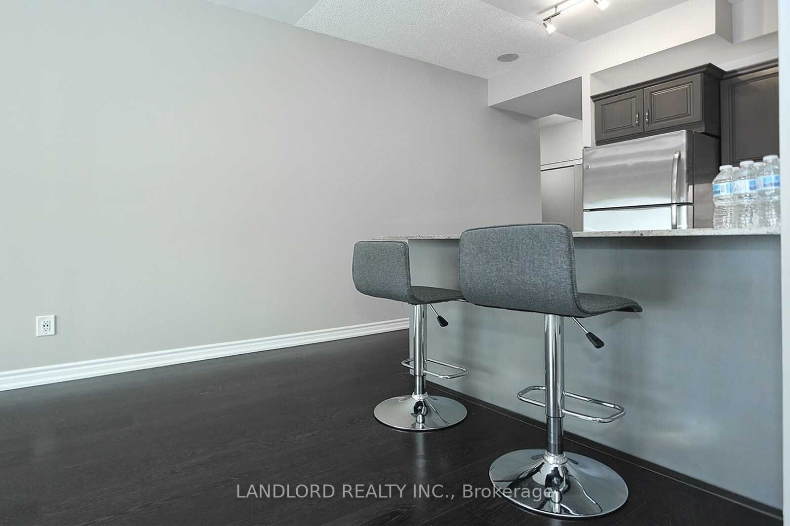3865 Lake Shore Blvd W, #1107