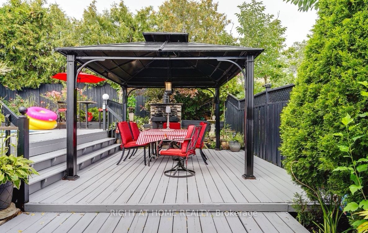 2673 Constable Rd