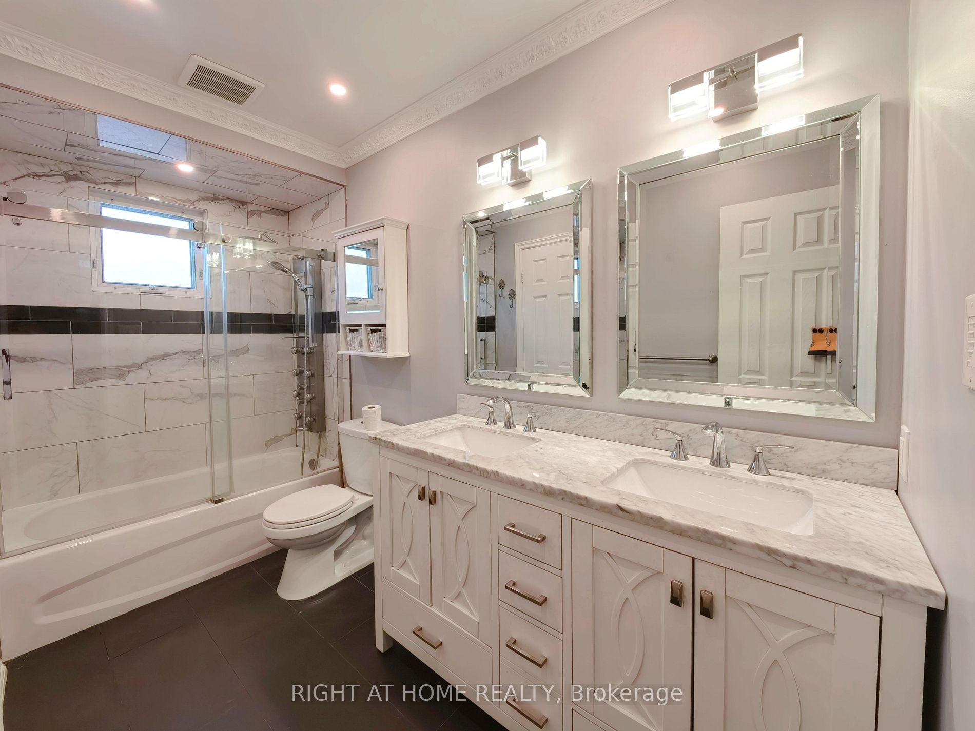 2673 Constable Rd