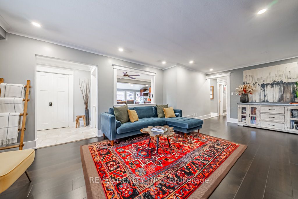 57 Pennington Cres