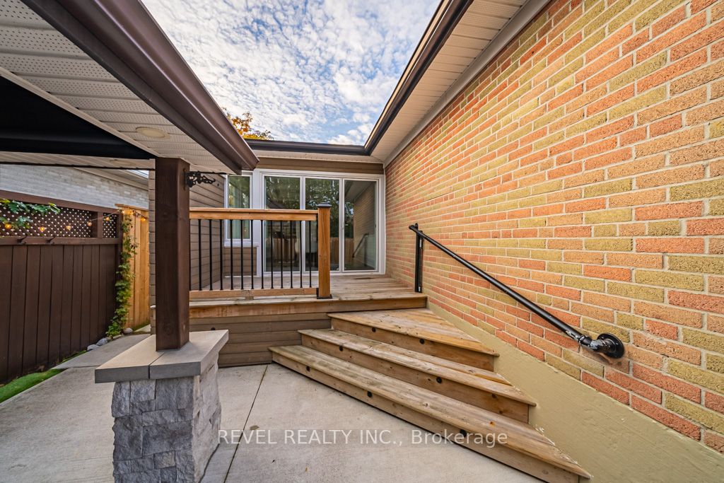 57 Pennington Cres