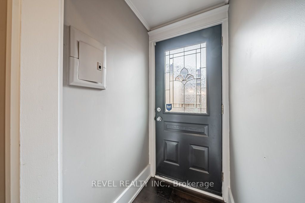 57 Pennington Cres