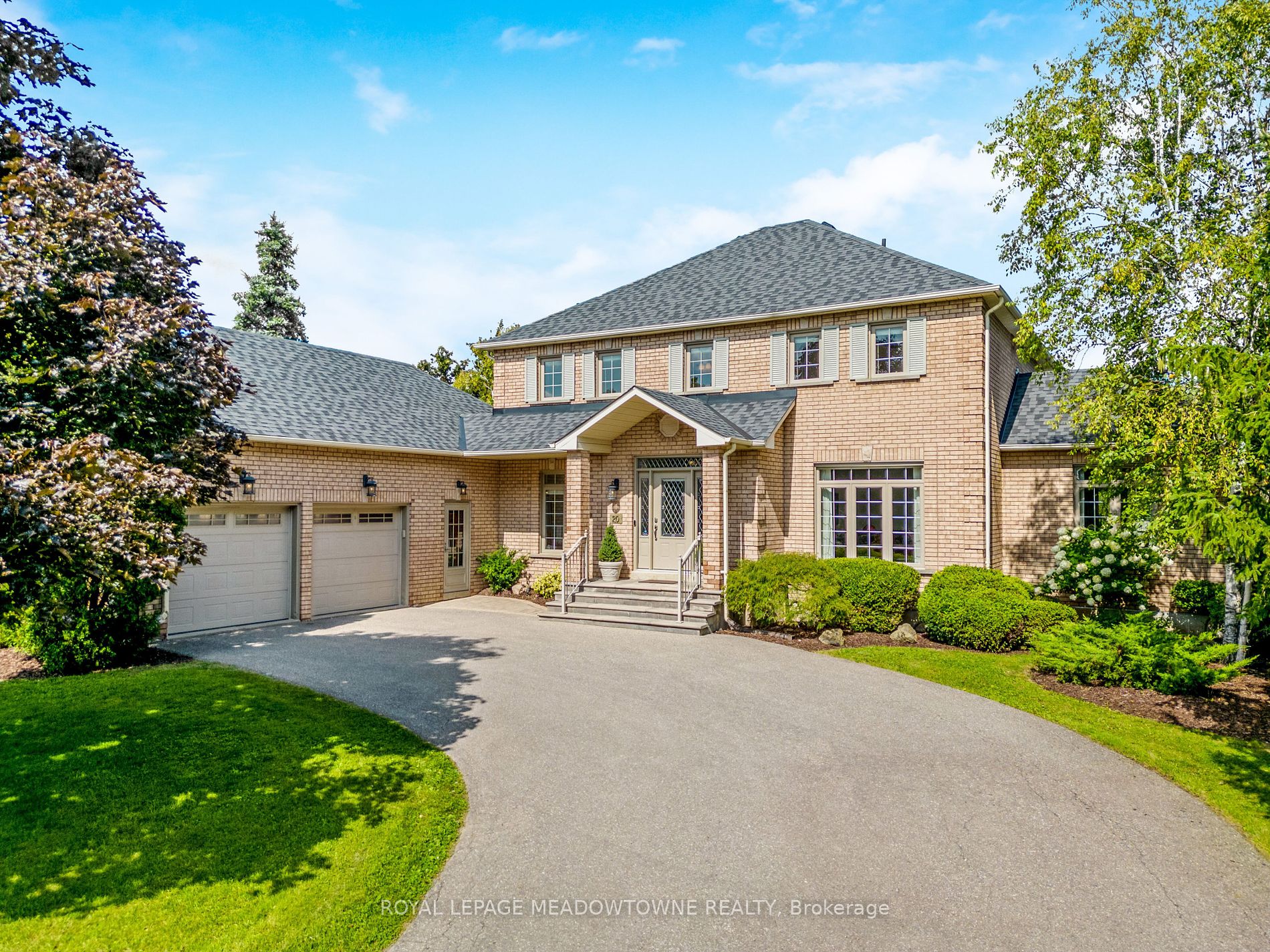 20 Oak Ridge Dr