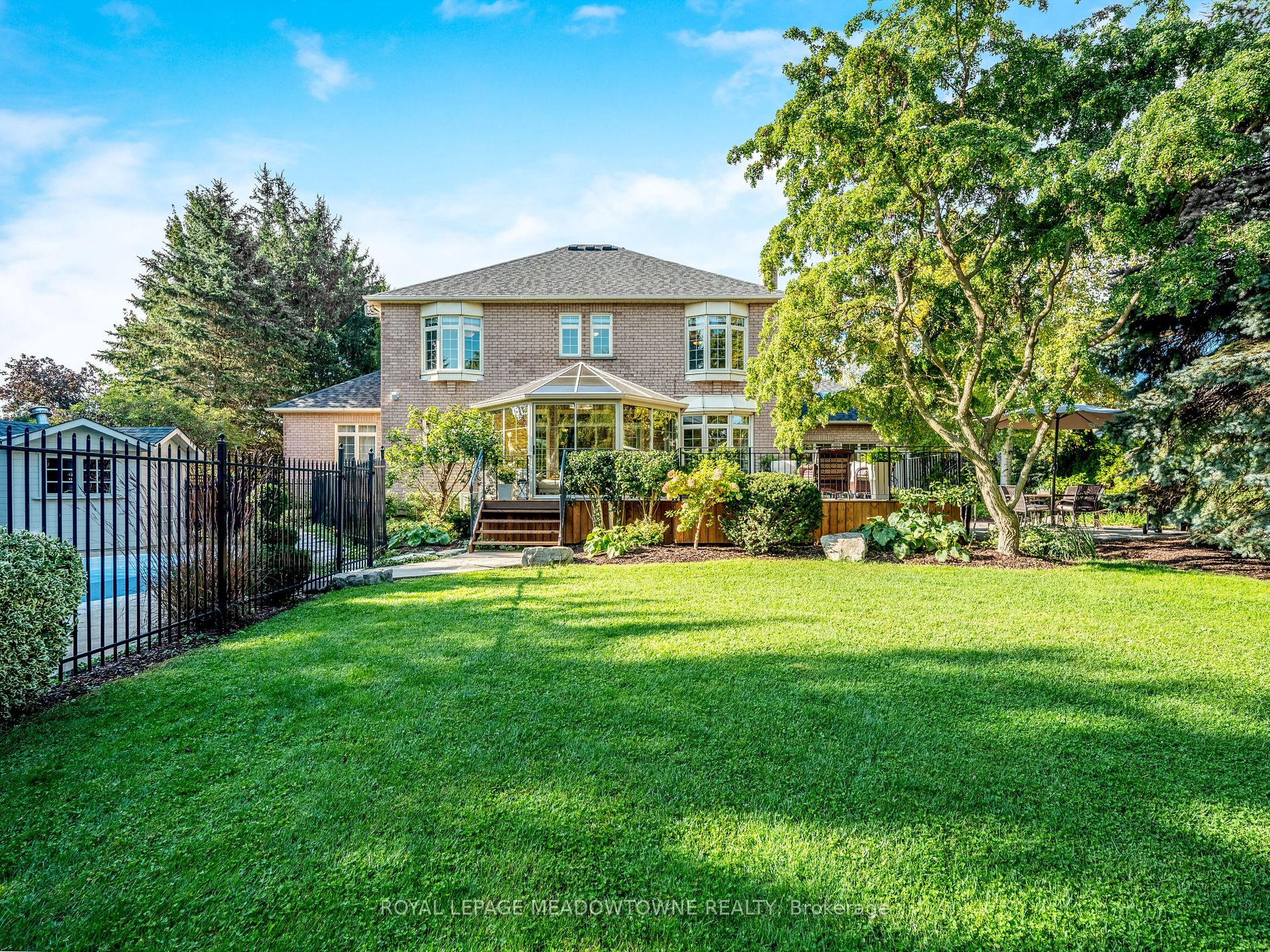 20 Oak Ridge Dr