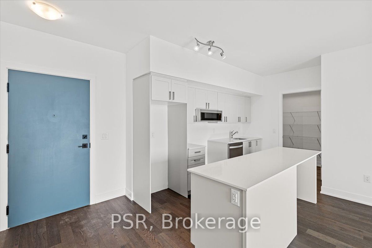 1063 Douglas Mccurdy Comm Circ, #501