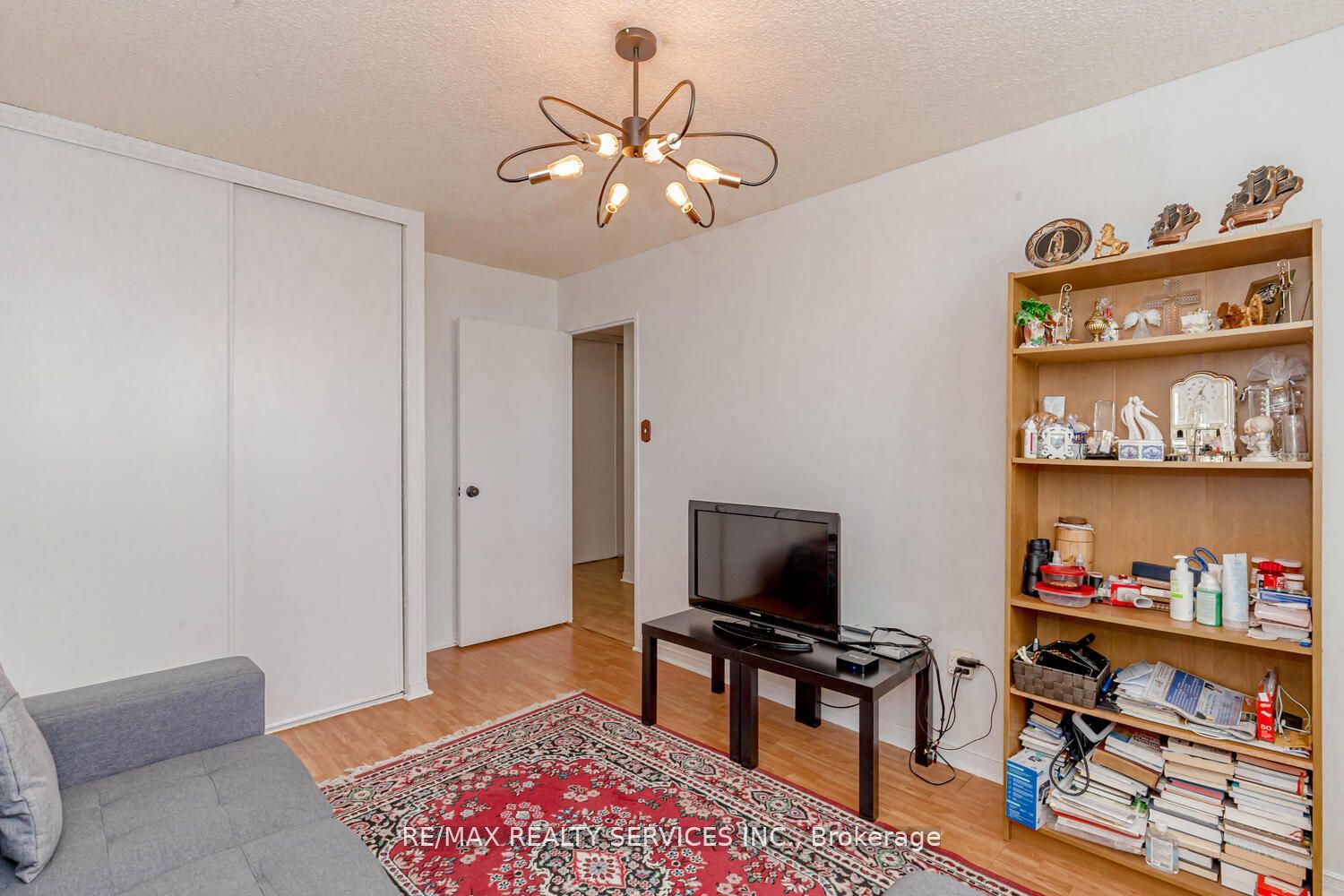1100 Caven St, #1206