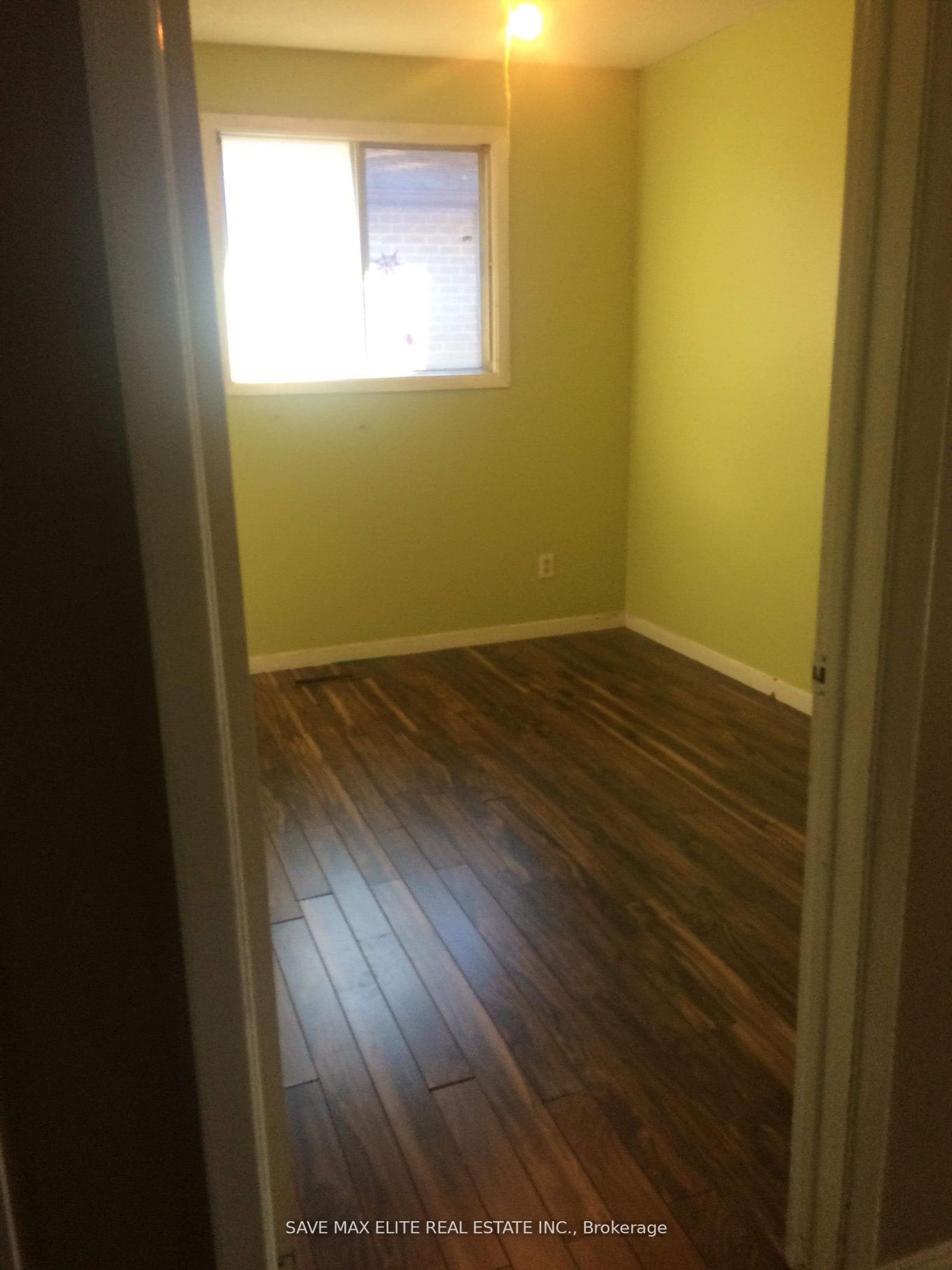 130 Burbank Cres