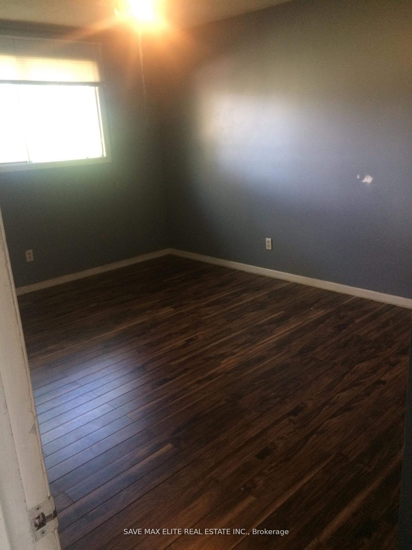 130 Burbank Cres