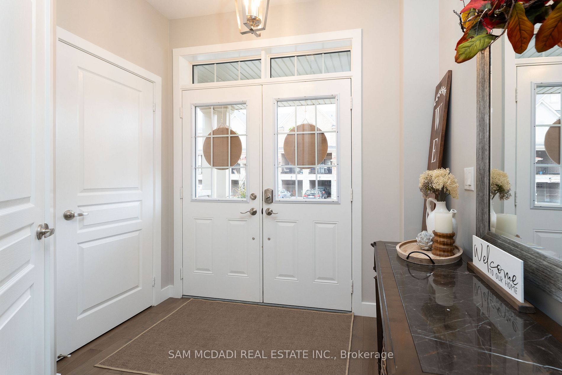 539 Stream Cres