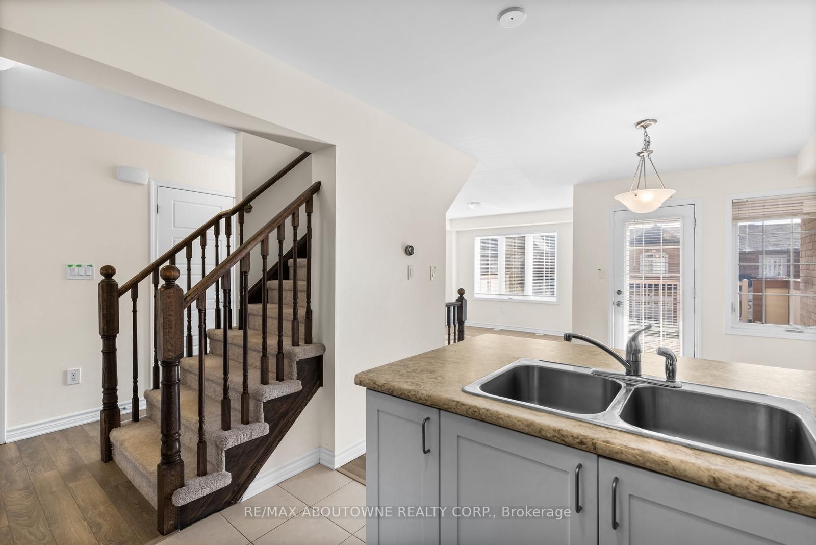 293 Murlock Hts