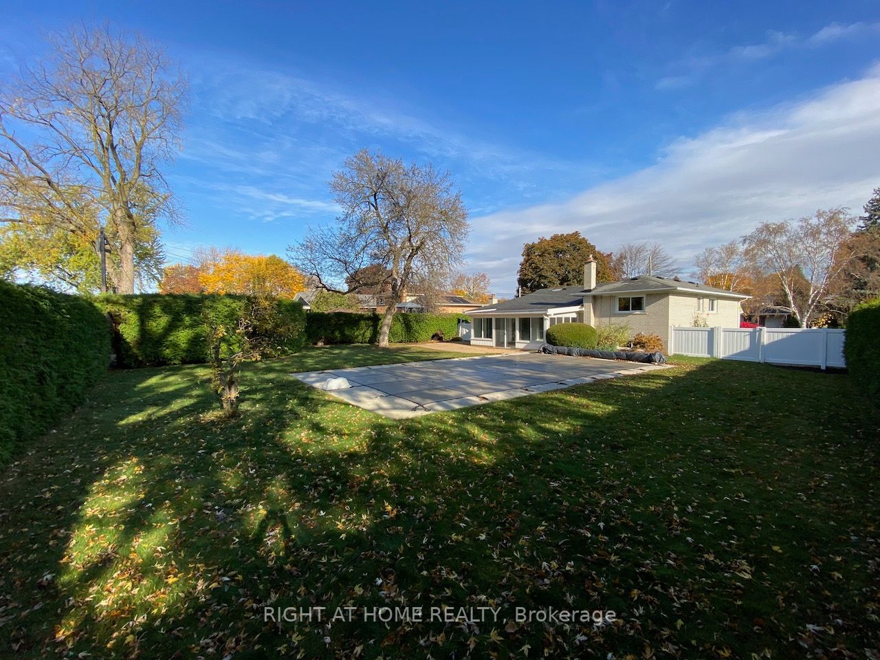 360 Sandlewood Road