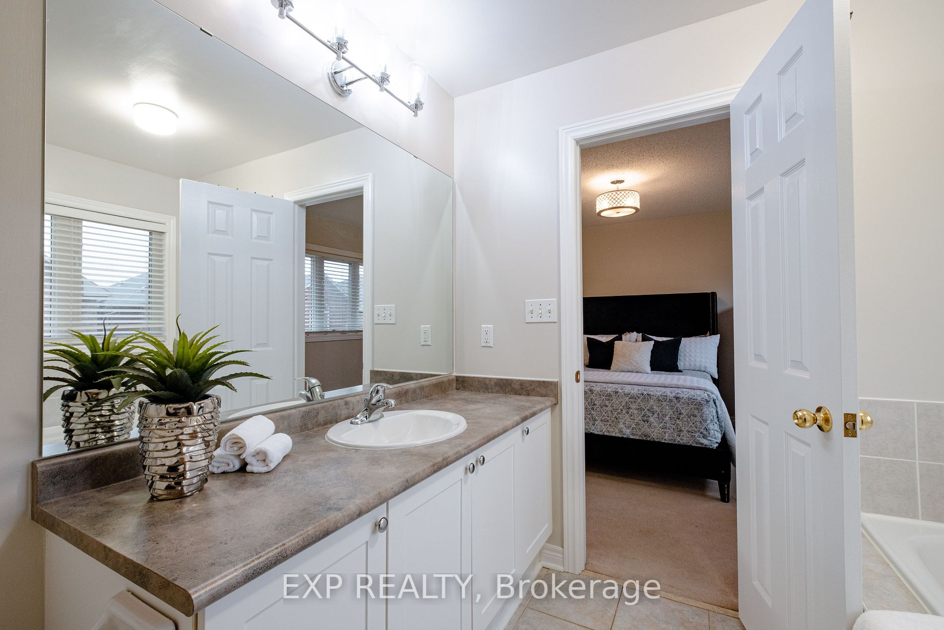 3565 Bala Dr