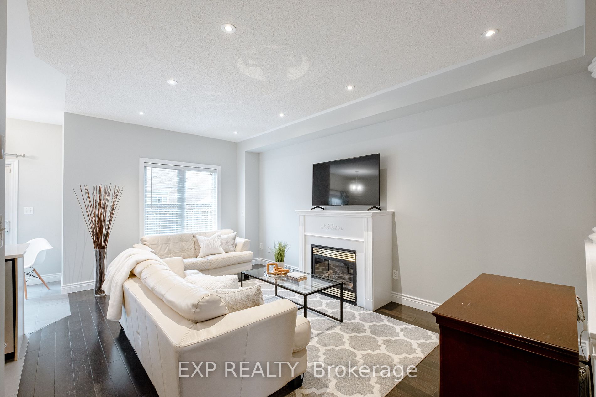 3565 Bala Dr
