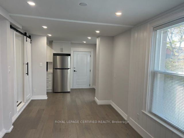 3 Denison Ave, #2