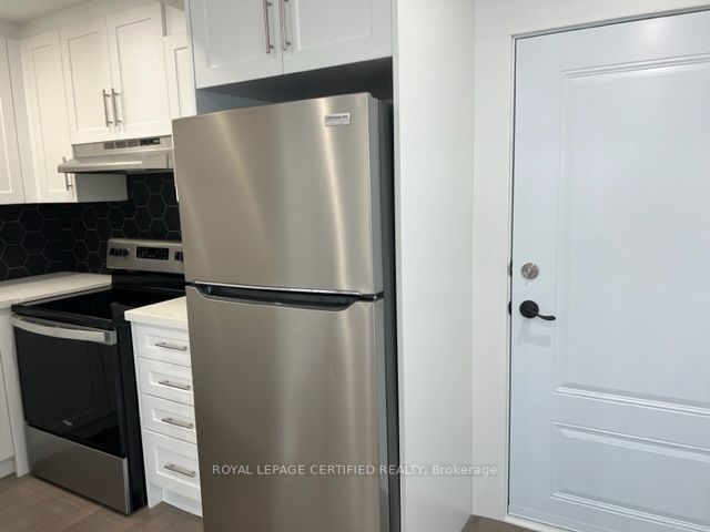 3 Denison Ave, #2