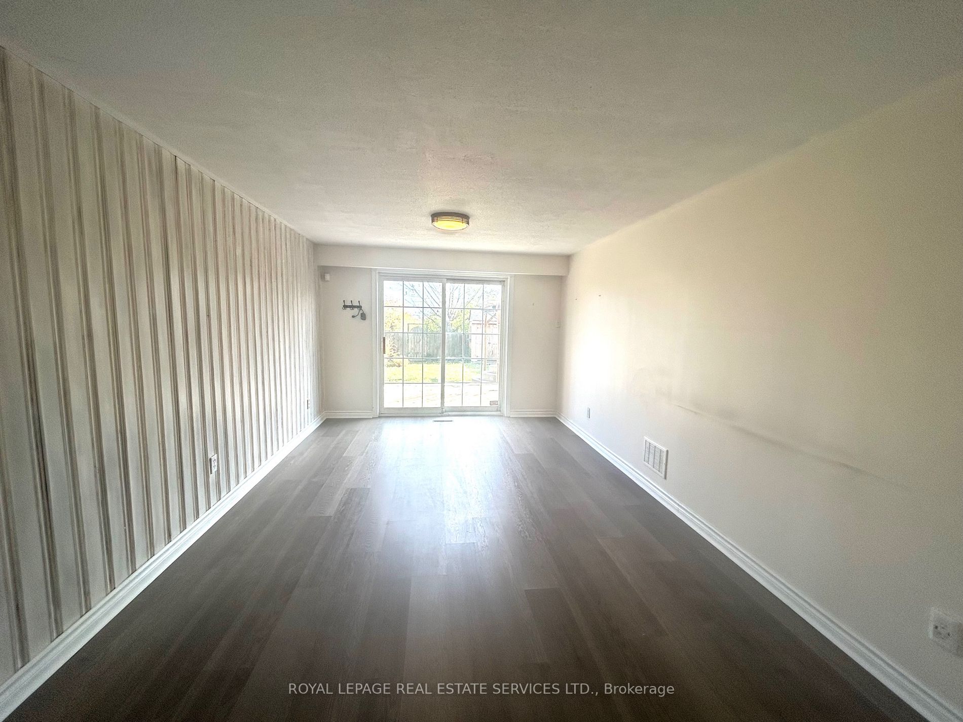 2506 Barcella Cres, #Lower